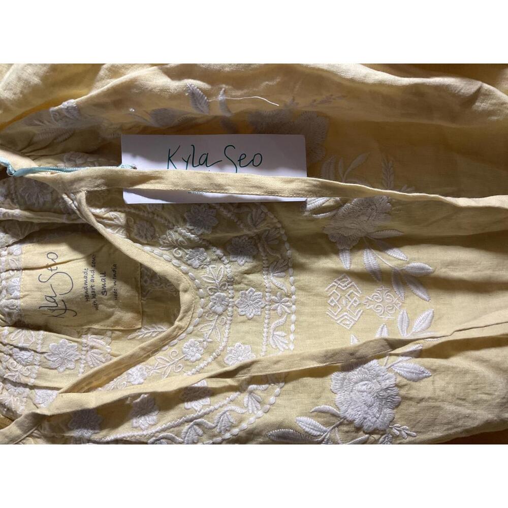 Kyla Seo Handmade  Butter Yellow  Linen Embroidered Top - Sm fits up to a Large - Picture 6 of 8